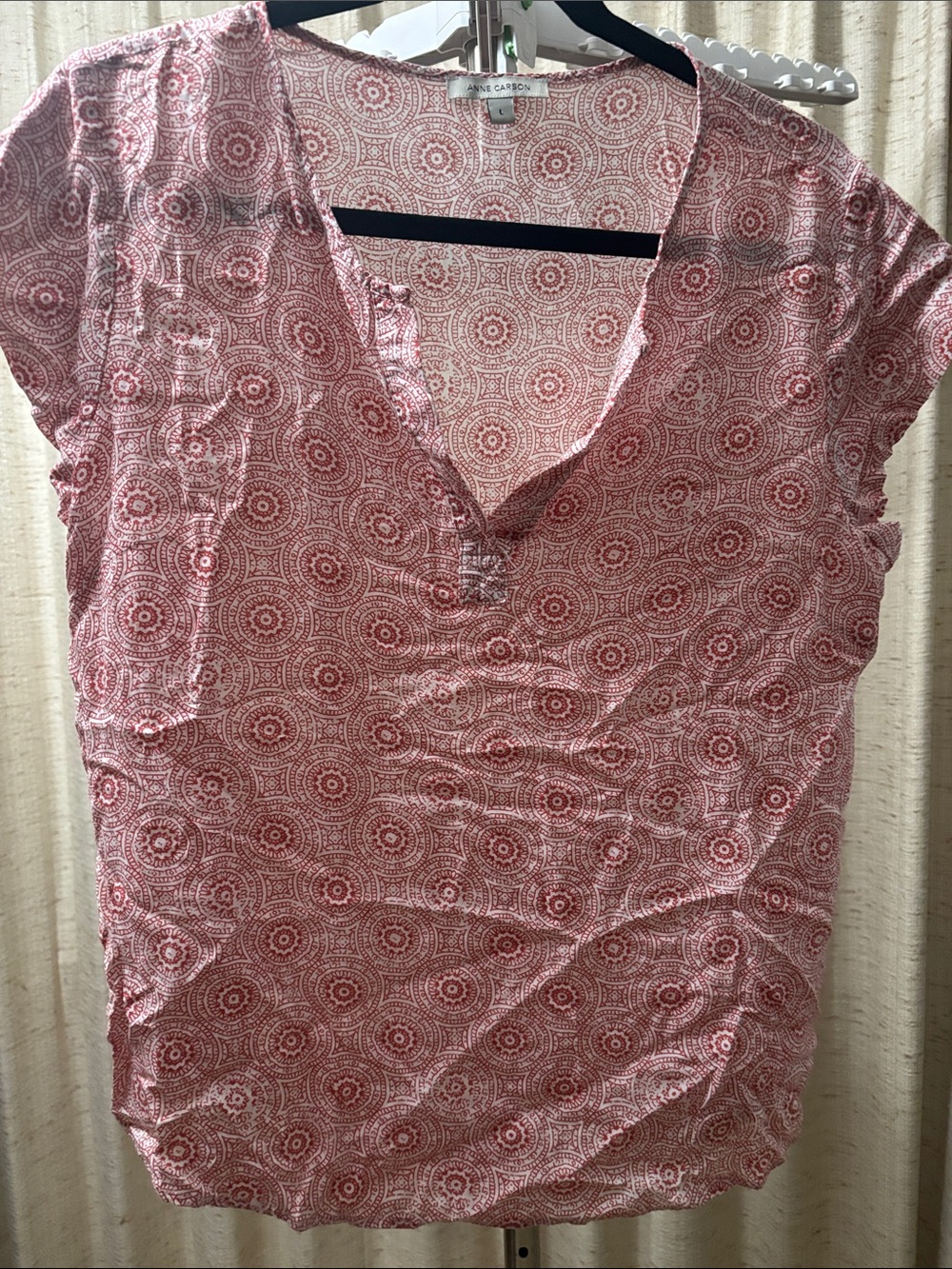 Anne Carson Pink Medallion V-Neck Cap-Sleeve Blouse